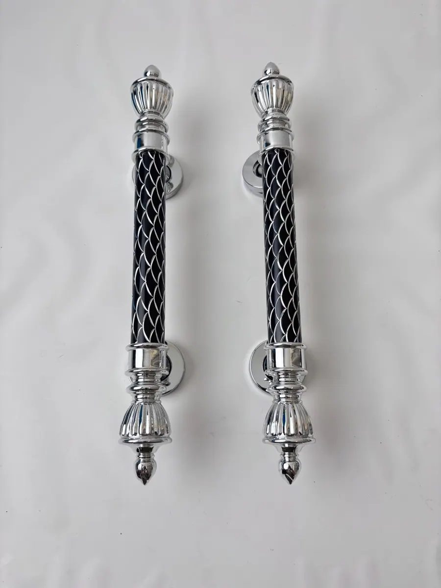 Diggie Door Pull Handle
